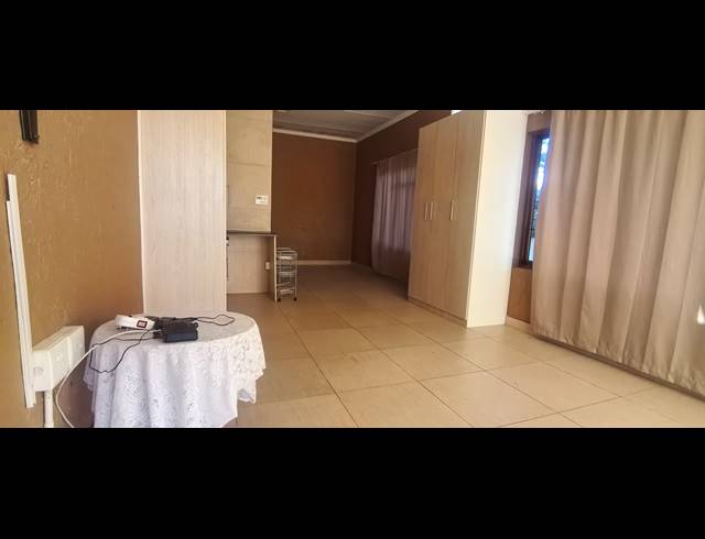 3 BEDROOM HOUSE FOR SALE IN DANA BAY